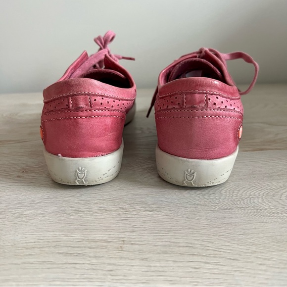 FLY London Softinos Pink Ica Leather Sneaker
Womens - Picture 4 of 5